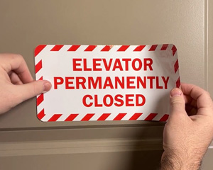 Elevator Closed Label